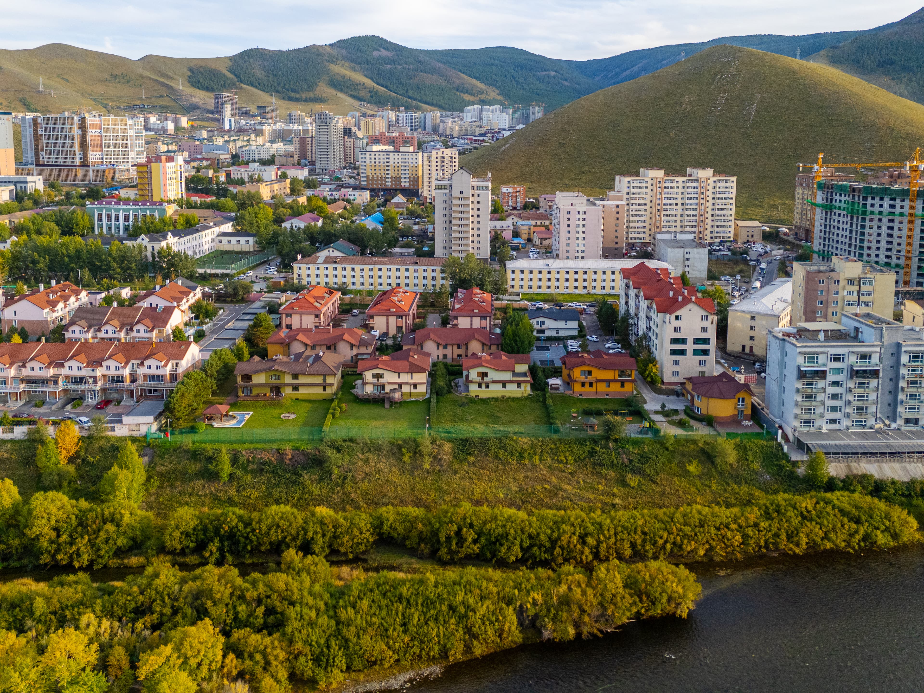 “Чулуут Скай Вилла” хотхон бүрэн ашиглалтад орлоо